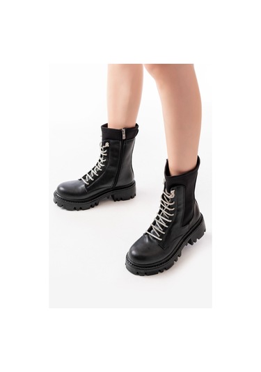 868-2006 Siyah Düz Topuklu Bağcıklı Fermuarlı Günlük Kadın Bot Beyaz