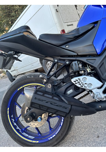 Yamaha R-25 Egzoz Koruması Siyah
