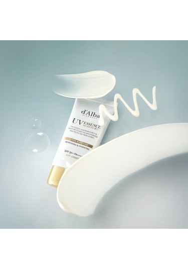 Dalba Super Moisture Essence Sun Cream SPF50+ 50 ML