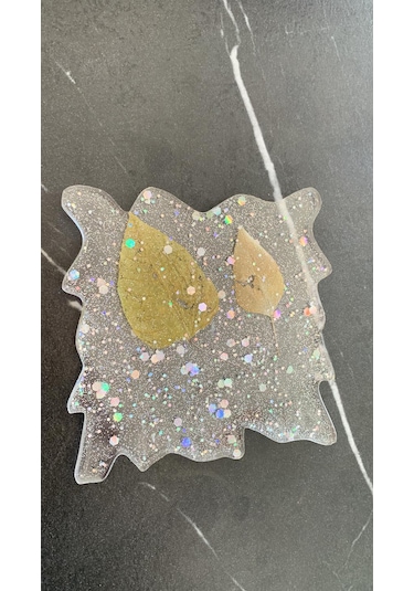 Şeffaf Epoksi İçinde Glitter Ve Kurutulmuş Yapraklı Dalgalı Kare Şeffaf