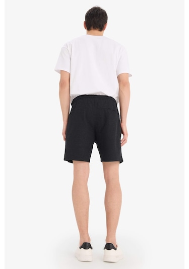 DeFacto Slim Fit Dar Kesim Dar Paça Şort W7965AZ25SMBK81
