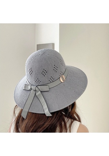 Şık Ve Zarif Kadınlar İçin Geniş Kenarlı Yazlık Güneş Şapkası - Doğal Açık Kahverengi Tonesi İle Rahat Ve Modaya Uygun Gri