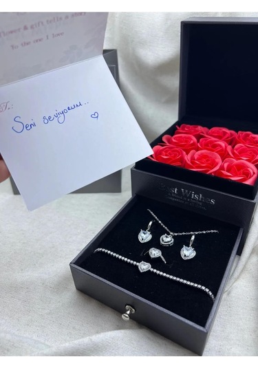 Byantep Güllü Hediyelik Kutuda Takı Seti