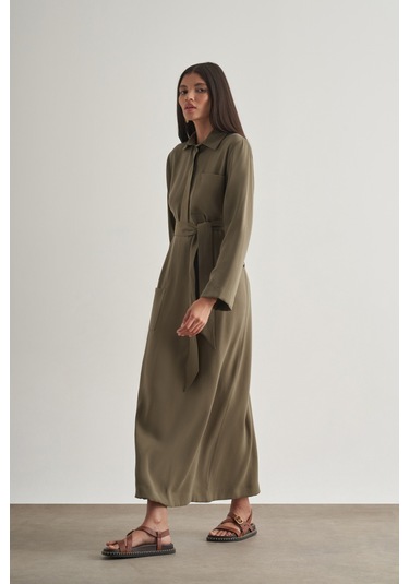 Mizalle Modal Karışımlı Kuşaklı Haki Uzun Gömlek Elbise Haki