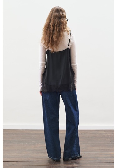 Dantel Şeritli Askılı Bluz Siyah Siyah