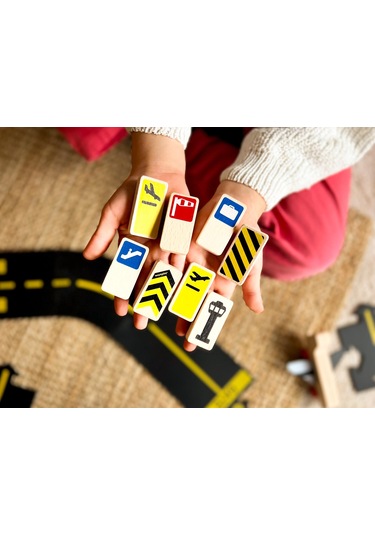 Waytoplay - Roadblocks Set Airport Signs