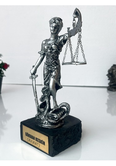 Kişiye Özel Adalet Heykeli Themis Figürlü Avukat Masa Üstü Biblo