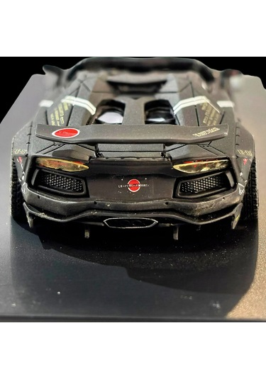 Liberty Walk 1/64 Lamborghini Lb 700 116/500 Limited Edition