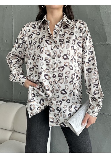 Kadın Oversize Ekru Renk Kahve Öpücük Detaylı Saten Gömlek-kahve Kahve