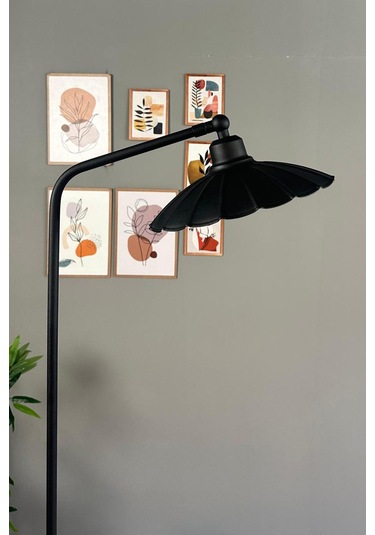 Siyah Lambader Düz Gövde Hareketli Başlık Modern Metal Oturma Odası Çalışma Odası Zemin Lambası Siyah