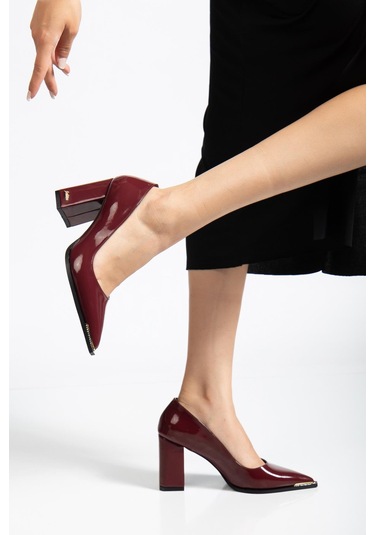 Suins Premium Verty Model Kadın Kalın Topuklu Burnu Taşlı Rugan Stiletto Ayakkabı Bordo