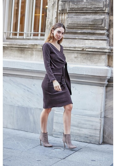 Kadın Hafif Likralı Triko Kruvaze Anvelop Bağcıklı Uzun Kol Diz Altı Uzun Elbise-kahve Kahve