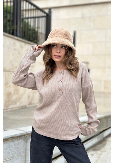 Kadın Vizon Yumuşak Dokulu Düğmeli Triko Kazak, Uzun Kol, Regular Kesim, Standart Boy. Vizon