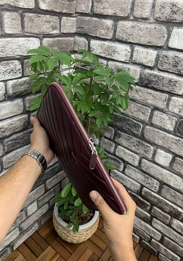 Guard Bordo Üçgen Desen Clutch Çanta
