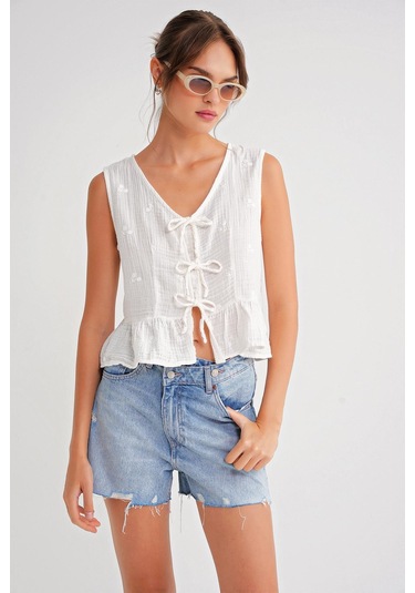 4724 Kadın Çicek Desenli Bağlamalı Müslin Bluz Ekru Ekru