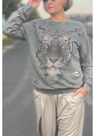 Kadın Gri Kaplan Desenli Sweat Gri