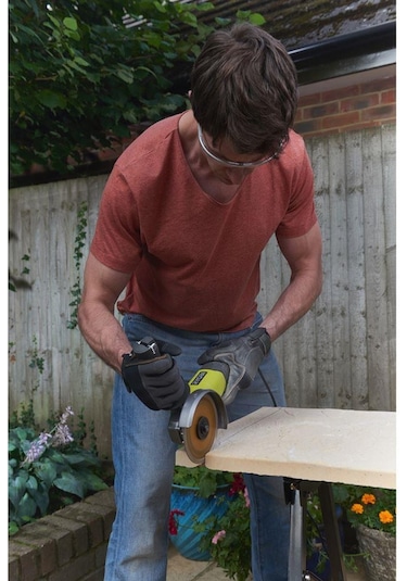 Ryobi RAG800115G 800 W 115 MM Avuç Taşlama Makinesi