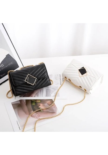 Kadın Kentsel Basit İşlemeli Zincir Çanta 3d Duygu Düz Renk Crossbody Cep Tassel Black Siyah
