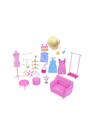 Barbie'nin Kıyafet ve Aksesuar Askısı Oyun Seti HPL78