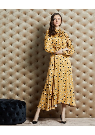 Desenli Kadın Saten Elbise - Bağlamalı Yaka Detaylı - Modern Ve Şık Tasarım - Özel Davet Ve Günlük Kullanım İçin Elbise Safran