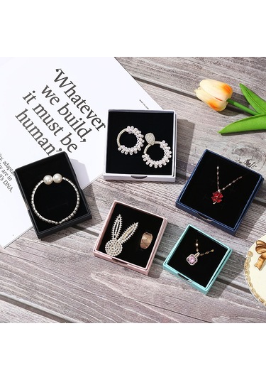 Kangvka Yüksekliği 1.6cm Olan Kapaklı Kutu - Gümüş/altın Takılar İçin Sünger Içili Taşıyıcı 9x9x1.6cm Beyaz