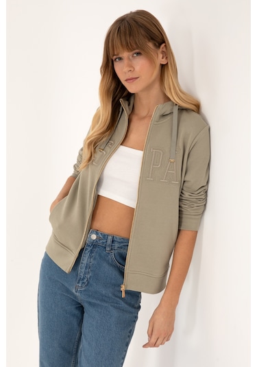 U.S. Polo Assn. Kadın Açık Haki Fermuarlı Kapüşonlu Basic Sweatshirt 50307769-VR183 U.S. Polo Assn. Kadın Açık Haki Fermuarlı Kapüşonlu Basic Sweatshirt 50307769-VR183