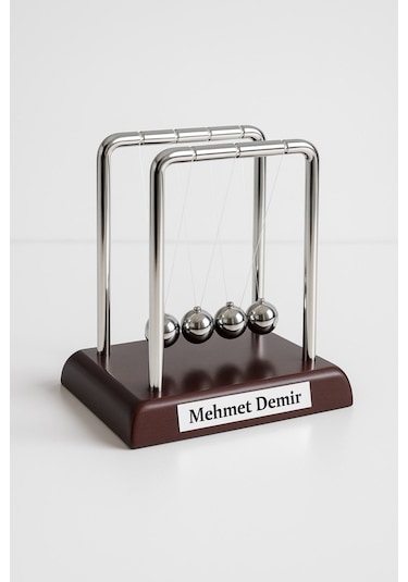 İsim Yazılı Kişiye Özel Newton Sarkaçı Metal Denge Topu Masaüstü Ofis Şık Dekoratif Hediye Küçük Boy