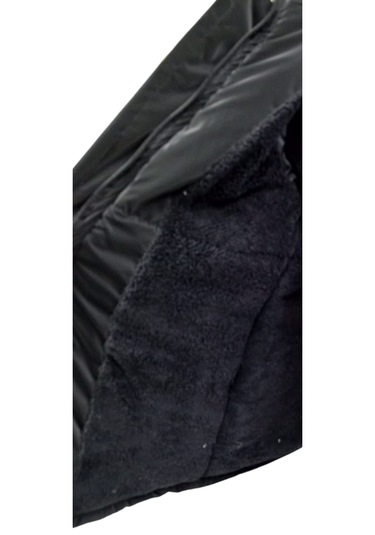 Kız Çocuk Önü Gipeli Kemerli Kapüşonlu Fermuar Çıtçıt Kapamalı Peluş Astarlı Siyah Midi Boy Mont Siyah Kız Çocuk Önü Gipeli Kemerli Kapüşonlu Fermuar Çıtçıt Kapamalı Peluş Astarlı Siyah Midi Boy Mont Siyah