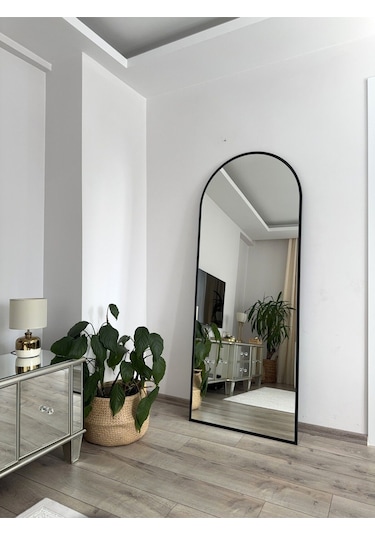 Effe Siyah Metal Çerçeveli 180 X 70 Cm Demonte Ayaklı Oval Boy Aynası