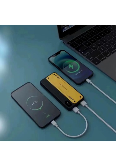 10000 Mah Hızlı Şarj Özellikli Aynı Anda 4 Cihazı Şarj Edebilen Powerbank Siyah
