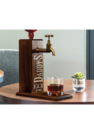 Bk Gift Kişiye Özel Kabartma Tarihli Babalar Günü Tasarımlı Musluklu Ceviz Ahşap Şarap Standı, Viski Çeşmesi, Babaya Hediye, İçecek Dispenseri-2