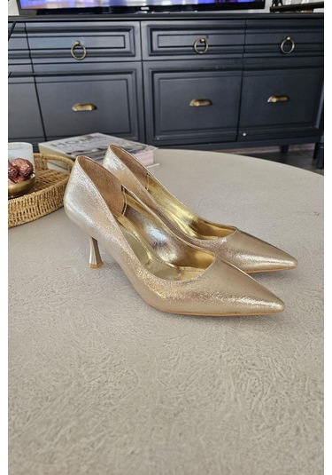 10 1109 Topukla Kadın Kadeh Topuklu 8 Cm Topuklu Stiletto Ayakkabı Dore