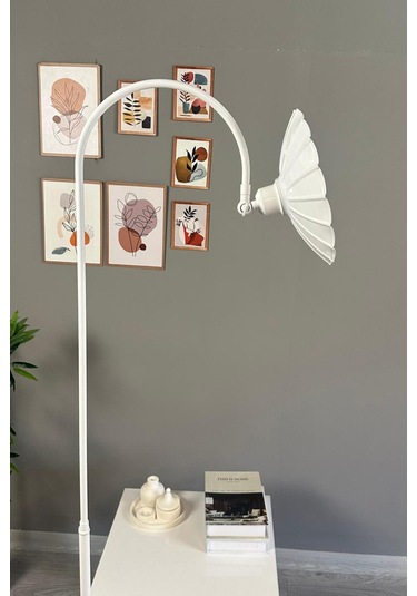 Beyaz Lambader Modern Dekoratif Metal Oturma Odası Çalışma Odası Zemin Lambası 6977 Beyaz