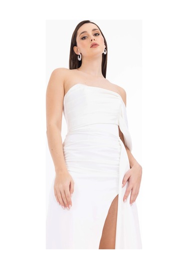 Kadın Asimetrik Yaka Midi Boy Şifon Dokuma Abiye Elbise - Beyaz Beyaz