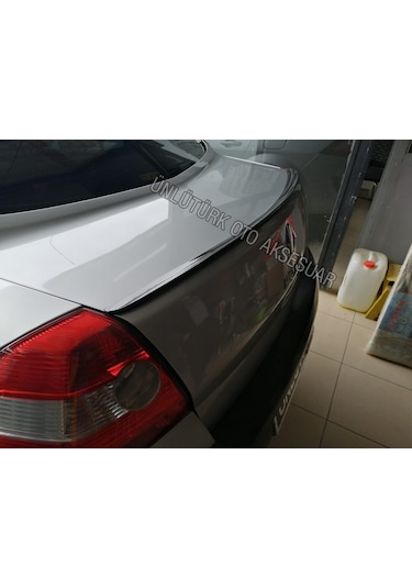 OtoÇizgi Megane 2 Bagaj Üstü Spoiler Piano Black OtoÇizgi