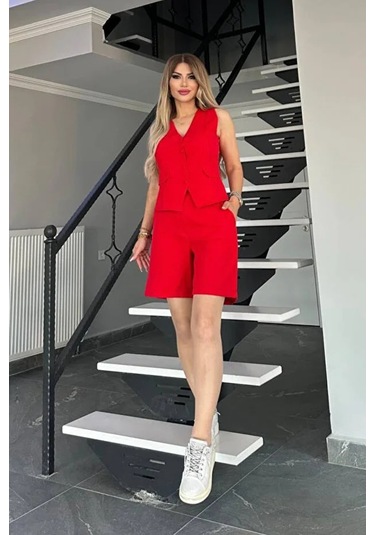 Kadın Yelekli Şortlu Takım Atlas Krep Esnek Kumaş Yazlık Yelekli Takım Kırmızı Kırmızı