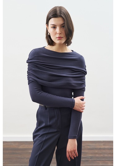 Büzgü Detaylı Bluz Lacivert Lacivert