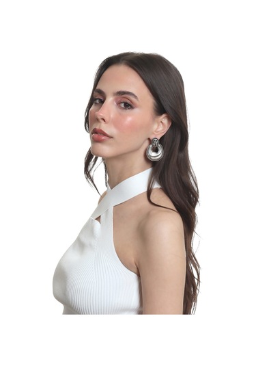 Labalaba Kadın Yaprak Dokulu Çivili Model Çanta Formlu Küpe - Gümüş Antrasit