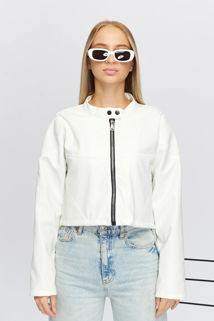 Kadın Oversize Fermuarlı Yaka Çıt Çıtlı Omuz Ve Etek Beyaz Desenli Kolej Yarışçı Ceket Motorcu Mont Beyaz Kadın Oversize Fermuarlı Yaka Çıt Çıtlı Omuz Ve Etek Beyaz Desenli Kolej Yarışçı Ceket Motorcu Mont Beyaz