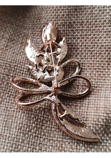 Villovatik Çiçek Şeklinde Modaya Uygun Broş 177071750 Altın Rengi