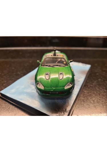 Altaya 1/43 Jaguar Xkr James Bond 007 Die Another Day