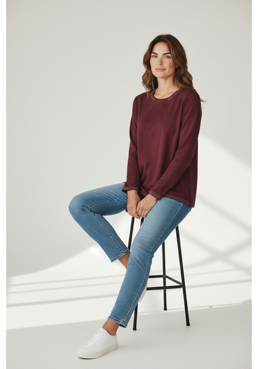 Kadın Yaka Ve Kol Ağzı Taşlı Etek Desenli Bluz Bordo