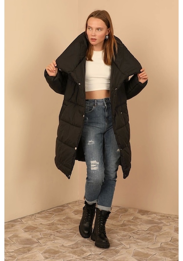 Kapitone Kumaş Şal Yaka Bol Kalıp Yaka Detay Çıtçıtlı Kadın Mont-siyah Çok Renkli