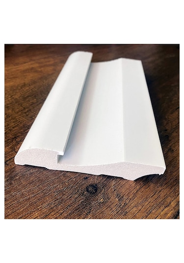 11.5 Cm Polimer Lake Beyaz Ledli Süpürgelik