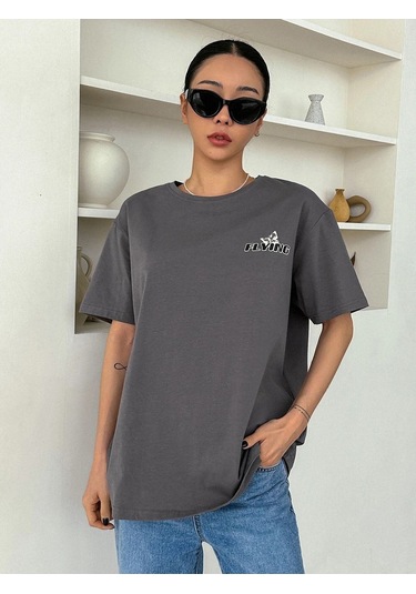 Füme Oversize Butterflies T-shirt - Oversize Baskılı Gri