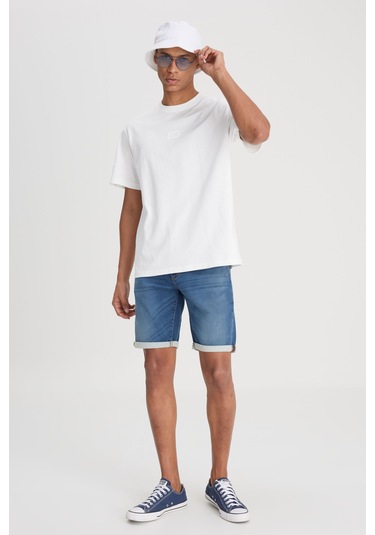 Slim Fit Dar Kesim Yüksek Bel 5 Cepli Açık Mavi Jean Kot Şort L24107958 Stone