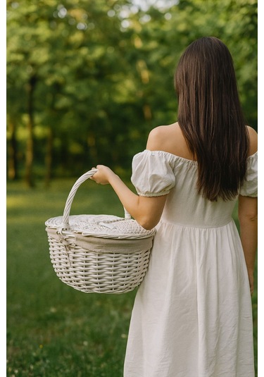 Beyaz Hasır Piknik Sepeti 40x30x19 Cm Kapaklı Termoform Sepet Krem Kumaş Detaylı Beyaz