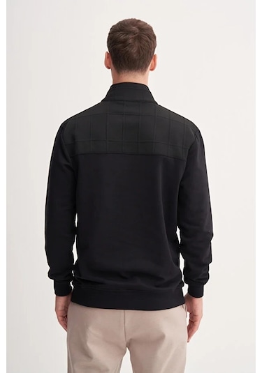 Cazador Premium Regular Fit Dik Yaka Mevsimlik 3 İplik Sweatshirt-53415 Siyah Cazador Premium Regular Fit Dik Yaka Mevsimlik 3 İplik Sweatshirt-53415 Siyah