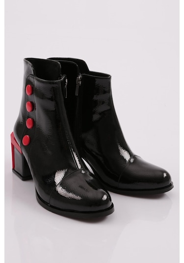 Dgn 725-22k Kadin Aksesuar Detayli Topuklu Bot 725-1922-R1645 Siyah Rugan