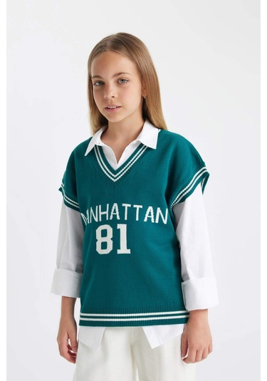 DeFacto Kız Çocuk V Yaka Okul Triko Süveteri A2893A824AUGN1116 Yeşil DeFacto Kız Çocuk V Yaka Okul Triko Süveteri A2893A824AUGN1116 Yeşil